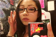 咲夜由爱：AV界的新人王 皮肤白皙！