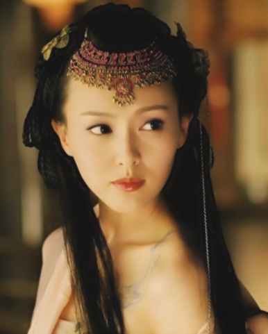 唐嫣吻戏床大全露胸