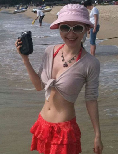 舒畅不带罩的照片