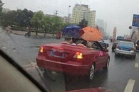 搞笑图片：高富帅的生活你不懂!