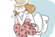 搞笑图片：穿连体裤如何上厕所 这是正解!