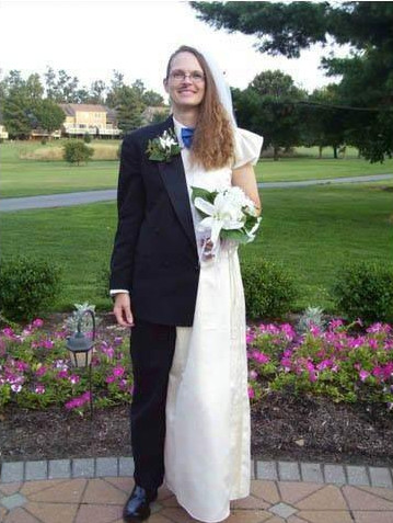 一个人的婚礼 左手 与 右手。.jpg