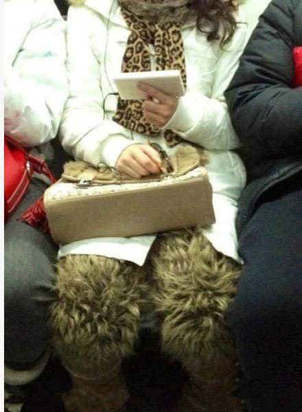 姑娘 你的腿毛真是 浓密又性感啊！.jpg