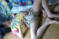 尼玛女人睡觉都是如此不羁放纵爱自由的吗?当心凉风吹感冒啊