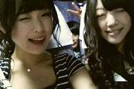 抢镜成功!耶!碰到爱自拍的人一定要抢镜啊