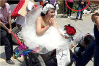 搞笑图片：打劫奔驰婚车 一定能大赚一笔!