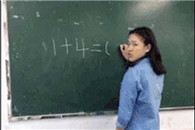 哈哈哈 这姑娘 真的是蠢到没朋友了 姑娘 你真无敌了!