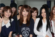 搞笑内涵图片：这些妹子穿上衣服我都不认识了!