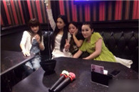 妹子你还在笑，他这么YD过来给他折断