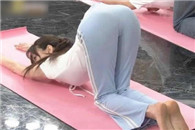 老婆去报了个瑜伽班 效果还不错 小伙伴们看看这钱花得值吗?