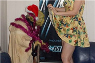 好色的 老头子 妹子 来让老衲看看!