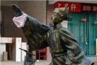 谁家的内裤赶紧收回去!