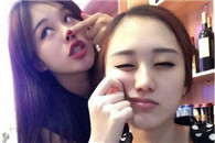 妹子长得太漂亮了 想扮丑都扮不像！