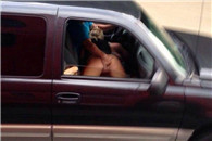 卧槽亮瞎了 这就是危险驾驶案例 大家请勿模仿 !