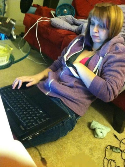 内涵图片：妹子 你是在看片呢.jpg