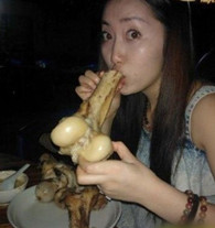 邪恶内涵图：隔壁妹纸点的骨头汤