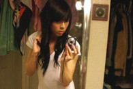 妹子好漂亮，咦？我好像发现了什么 !呜!呜!