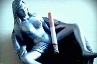 搞笑内涵图：木耳不够黑 我帮你烫黑点!