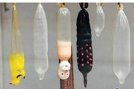 在阿姆斯特丹 原来套套还有这么多花样啊 你见过几种？