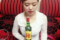 女菩萨 你的瓶子里装的什么 名字好特别！