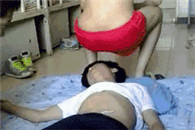 gif动态图：啊啊啊这简直太丧心病狂了 这样对待妹子还有人性吗