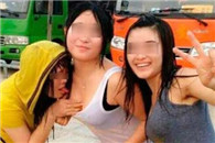 内涵图片：这膝盖一看就是与众不同 认识她们三个吗?