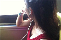 赶公交车碰到旁边有妹子我就会让座!