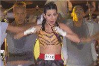 福利动态图：看嘴型一定是在唱高音吧!