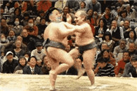 邪恶动态图：有如此美女帮你出老千 焉能不赢?