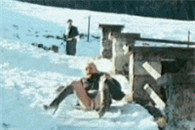 福利动态图：屌丝们想不想在下面接住她