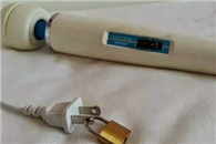 姐决定禁欲了 不能这样堕落下去了 钥匙也扔了。