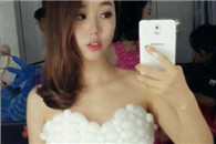 美女 抹胸 很好看 身材超棒!