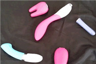 无节操动态图：这些东西就像有生命一样 那个粉红色的牙齿是干嘛的?