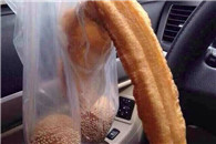 让男朋友帮我买的早餐 真相揍他一顿!