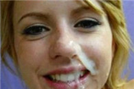 这姑娘都18岁了还像4岁是爱流鼻涕 还这么浓!