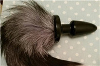 我在EBAY上买的狼尾装束到了 有人知道怎么装上它吗?