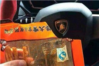 百思不得姐内涵图：这个回答还比较应景不能说是错的!