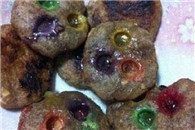 彩虹糖饼干做为一个饼干表情那么诡异想吓死爹啊!