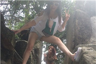 qq天空网：这样的身材就不要站在一起拍照了好吗!