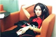 内涵图：手机震动模式已开启里面还放着悦耳的呻吟声！