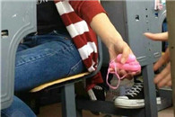 高考压力：同学听说你买了个解压的道具借我用用呗?