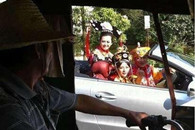 弱爆了 现在都流行玩穿越。