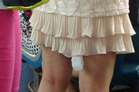 妹子 你的东西掉下来啦 是节操吗?