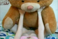 这个是来真的 小内内都脱了 做人还不如做一只玩具