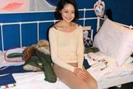 邪恶亮点图：妹子 我好像看见你女朋友了 他累坏了吧还躺在床上!