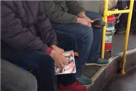 邪恶 亮点图：哥 你也太豪放了吧 这个碟子还是揣包里吧