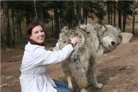 妹子你摸我屁股干什么？