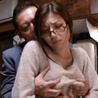 邪恶gif动态图大合集:爸爸哥哥叔叔要我