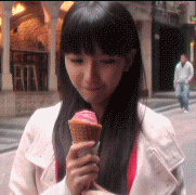 激烈啪啪啪动态图 ：美女正在被叉动态图