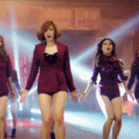 撸管专用动态图色尼玛图：女模掀衣喂人乳